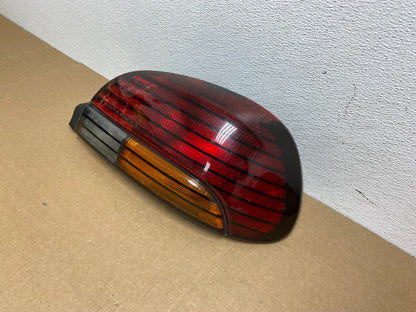 1996-1998 Pontiac Grand AM Right Passenger RH Side Tail Light OEM AB9977 DW1