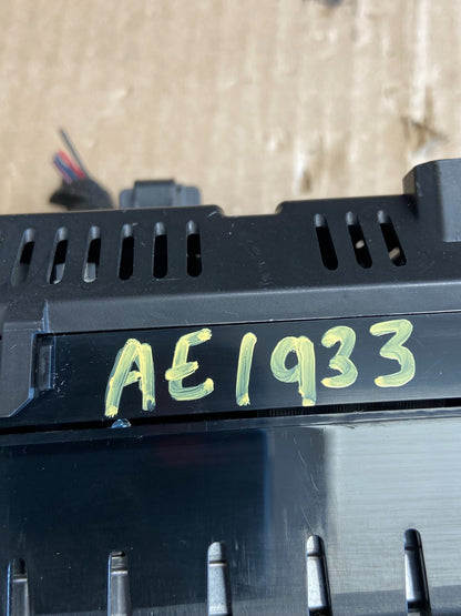2014 to 2019 Ford Explorer Radio Information Display Screen ae1933 DG5