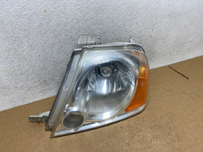2004 to 2006 Suzuki XL-7 XL7 Left Driver LH Side Halogen Headlight AI3408 DW2