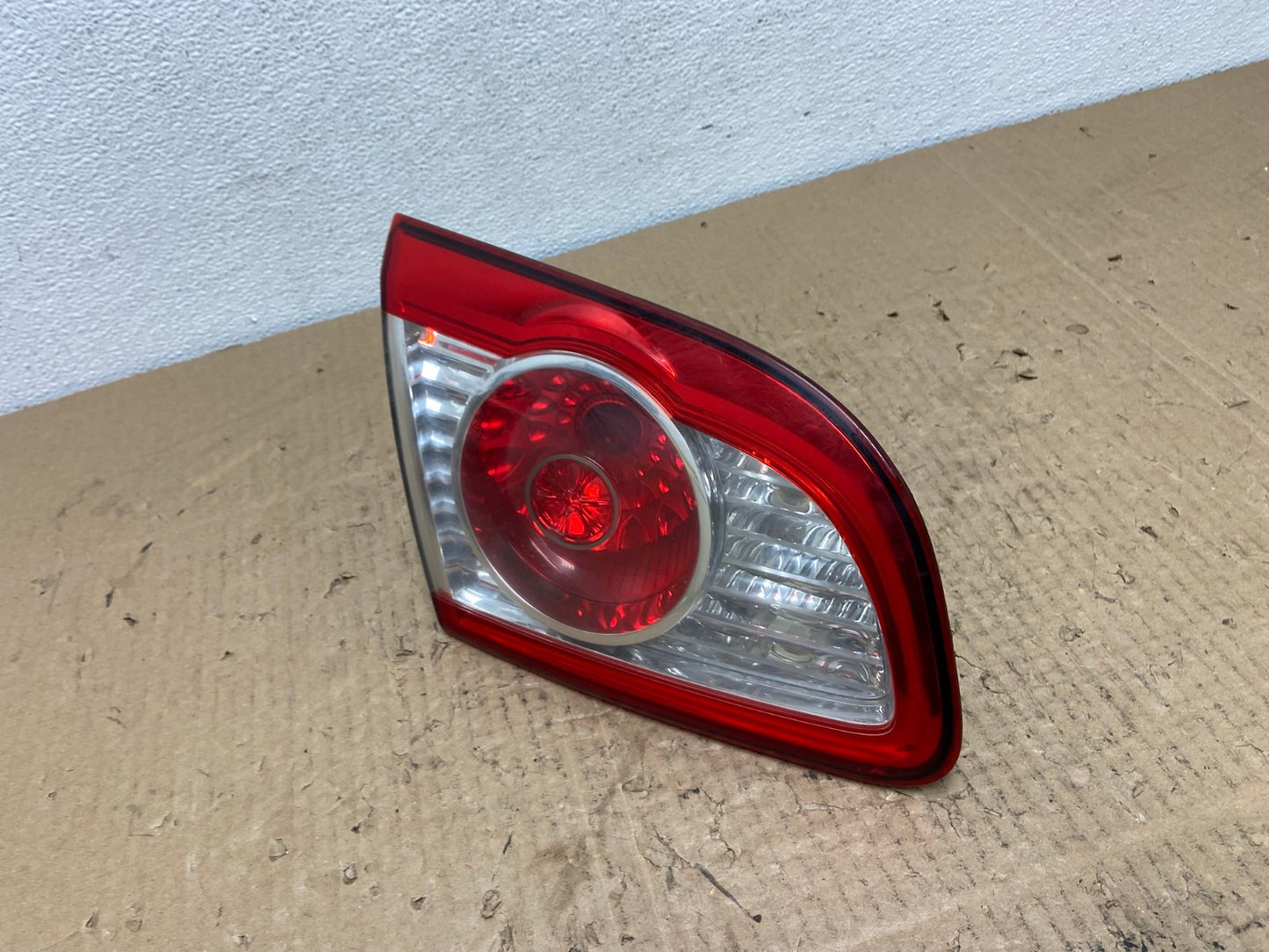 2010-2012 Hyundai Santa Fe Left Driver LH Inner Tail Light OEM AC4052 LK1