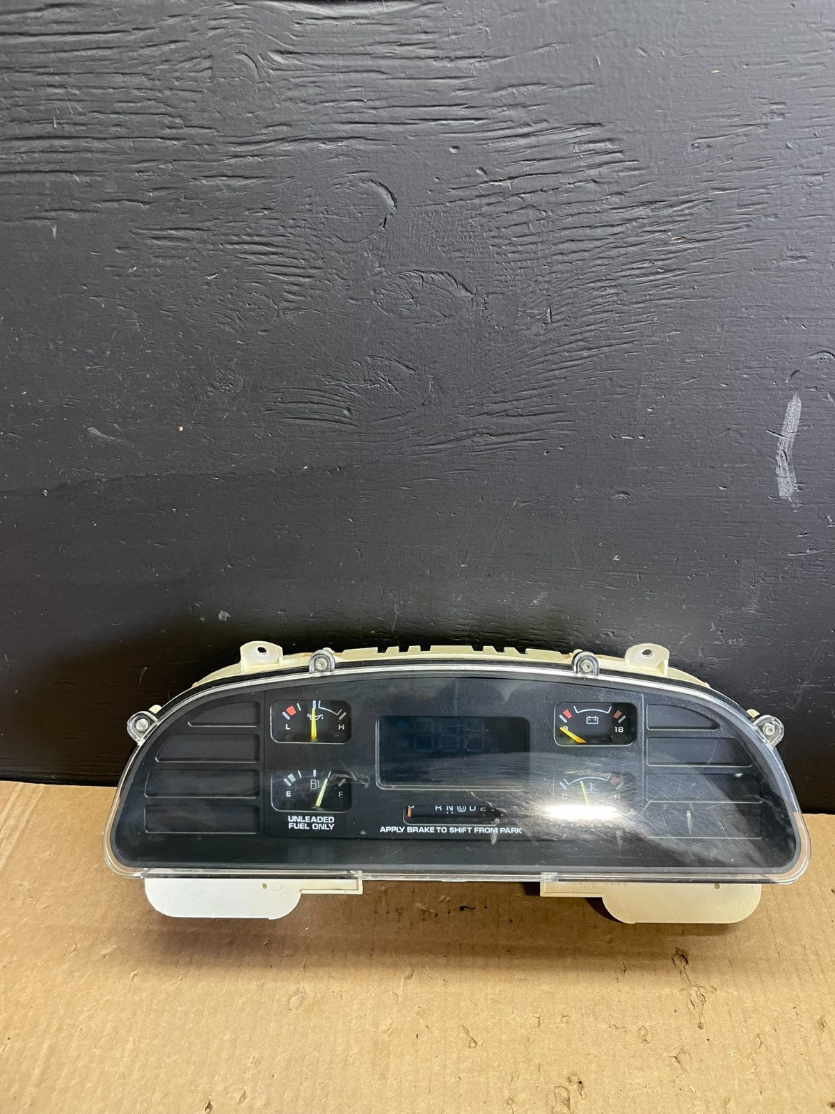 1994 to 1996 Chevrolet Caprice Impala SS Gauge Cluster AB75400