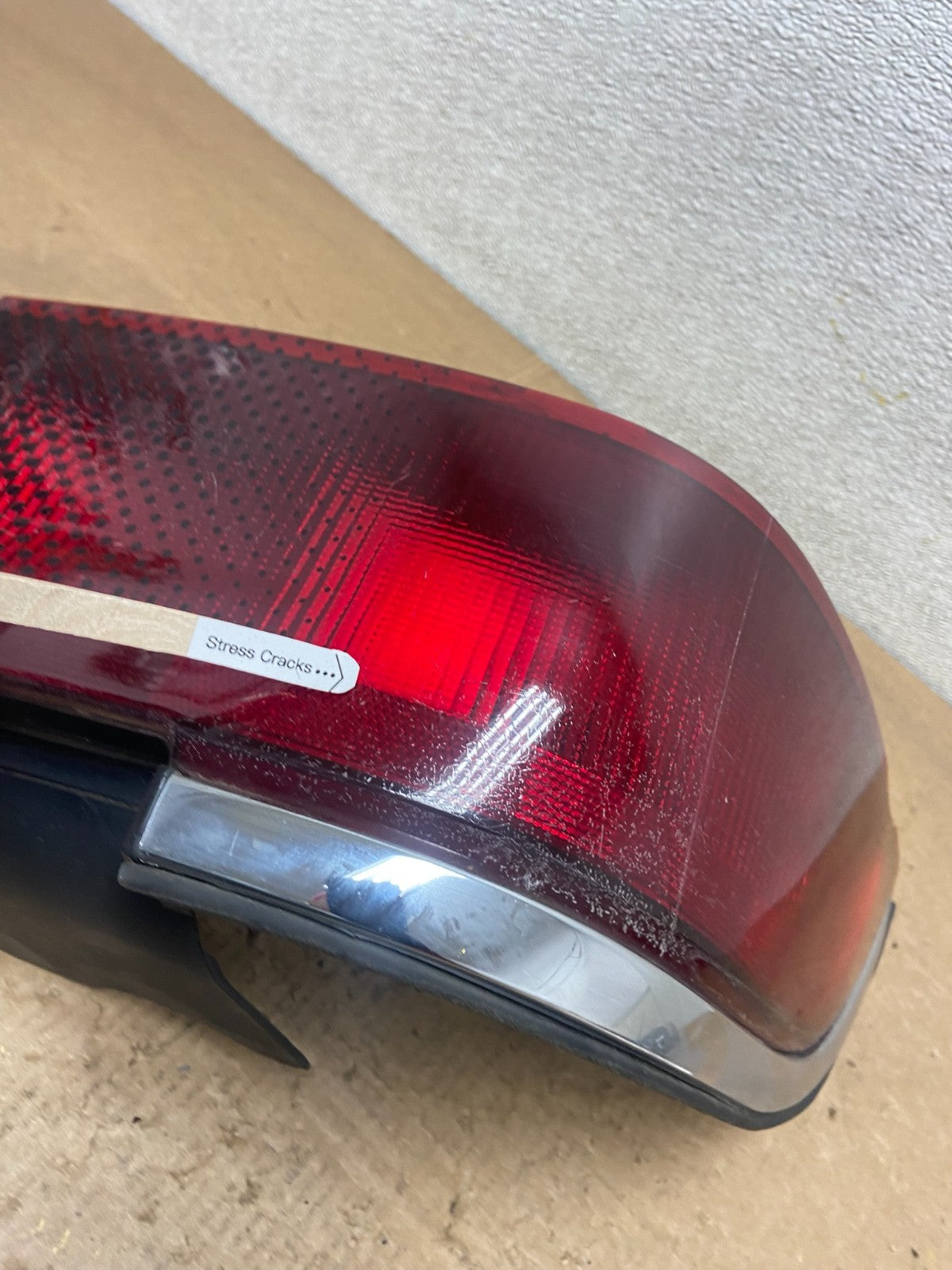 1995 to 1997 Mercury Grand Marquis Left Driver LH Side Tail Light Y6814 DW4