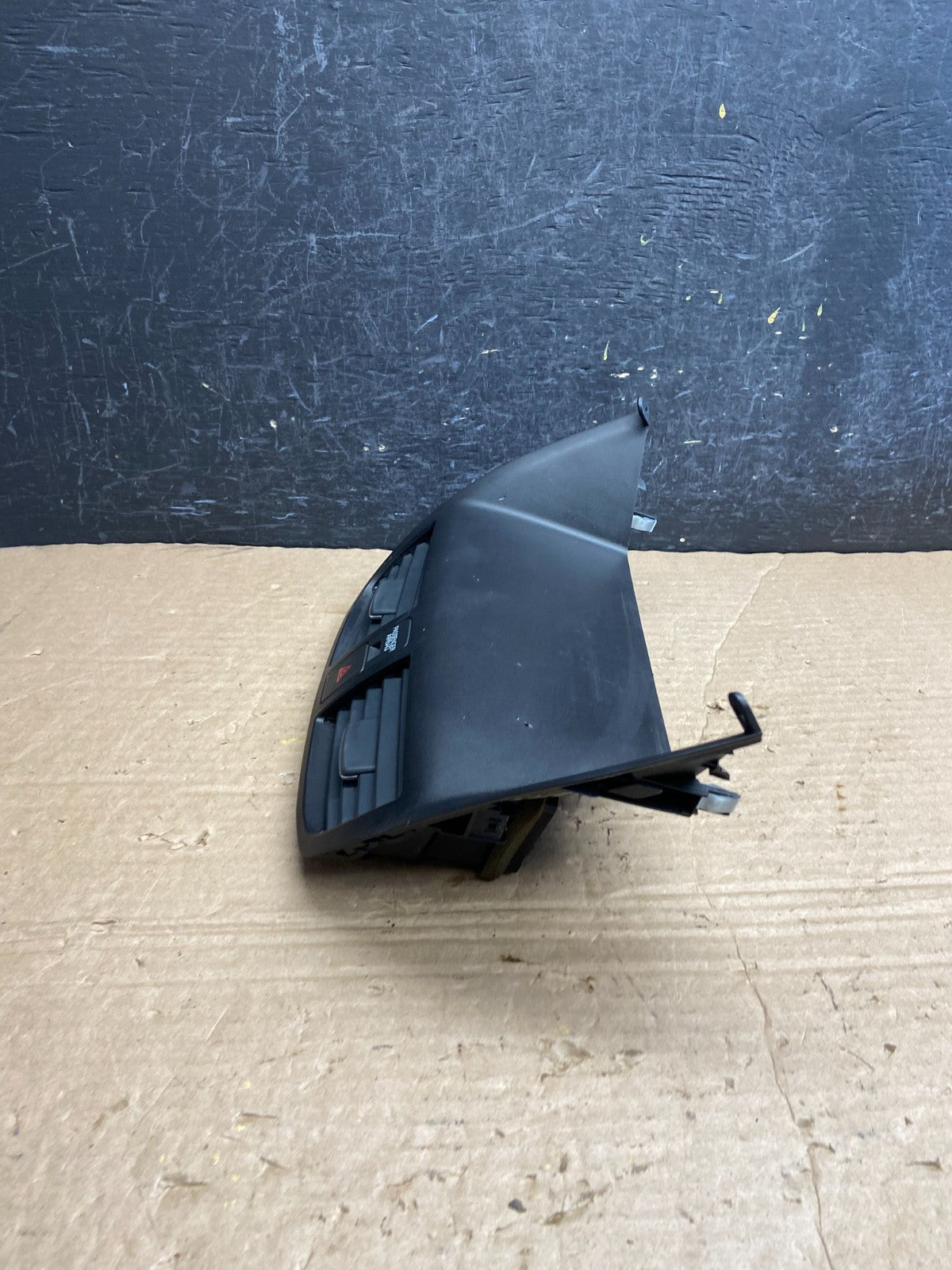 2007 - 2013 Acura MDX Front Dash Tray Center Console Air Vents Hazard AF2173 DG2