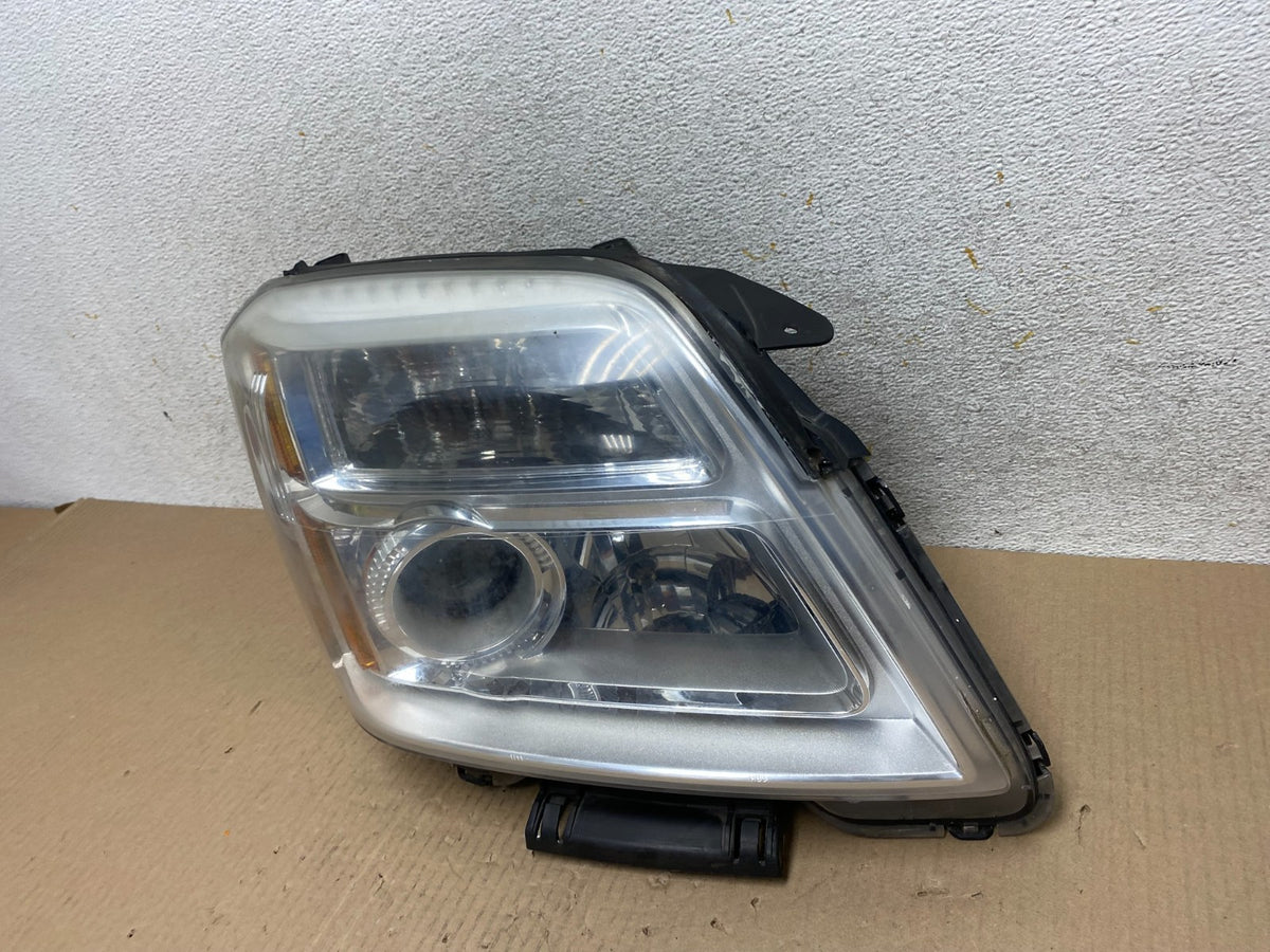2010 to 2015 GMC Terrain Halogen Passenger Right Rh Side Headlight AJ2515 DW1