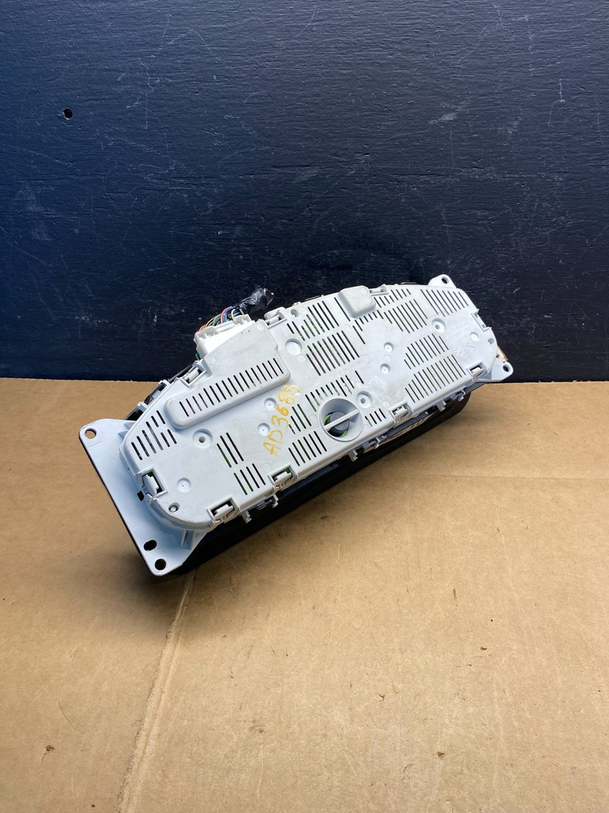 2005 Nissan Pathfinder Speedometer Cluster Gauge ad3688 DG3
