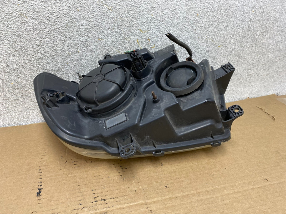 Xenon 2003-2006 Lincoln Navigator Right Passenger Side Headlight AH4004 DW5
