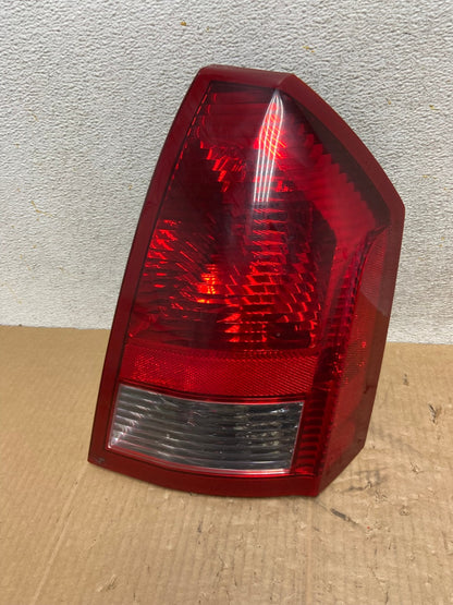 2005 2006 2007 Chrysler 300 Right Passenger Rh Side Tail Light AI6539 LK0