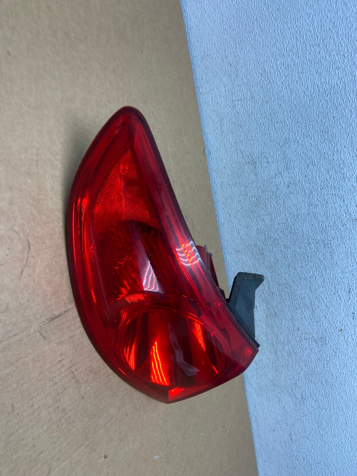 2007 - 2009 Hyundai Santa Fe Left Driver LH Side Tail Light AD5417 LK2