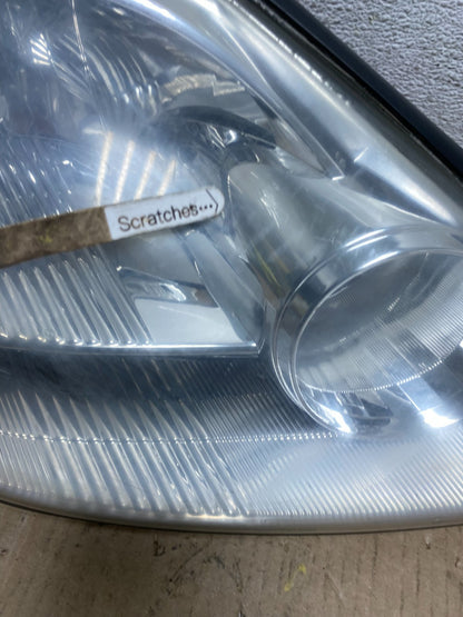 2004-2005 Toyota Sienna Right Passenger Halogen Headlight AF5874 DW3