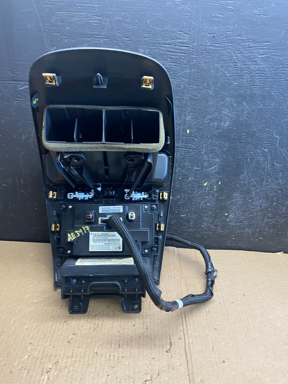 2011-2019 Dodge Journey 4.3 Radio Display Screen Bezel Trim Air Vents AE3917 DG3