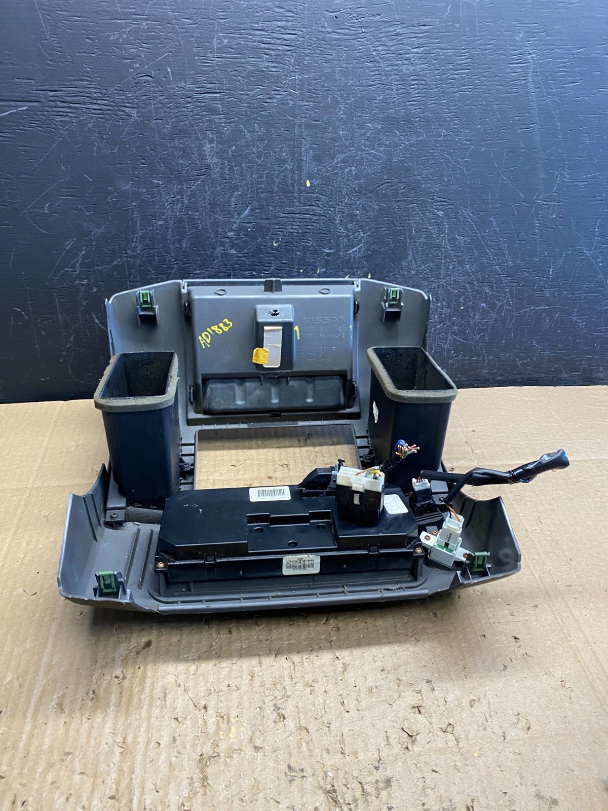 2005-2008 Nissan Pathfinder Radio A/C Heat Temperature Climate Control AD1883 DG6