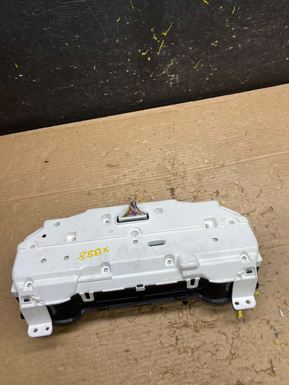 2006 Toyota Sienna Speedometer Cluster Gauge OEM X1388 DG3