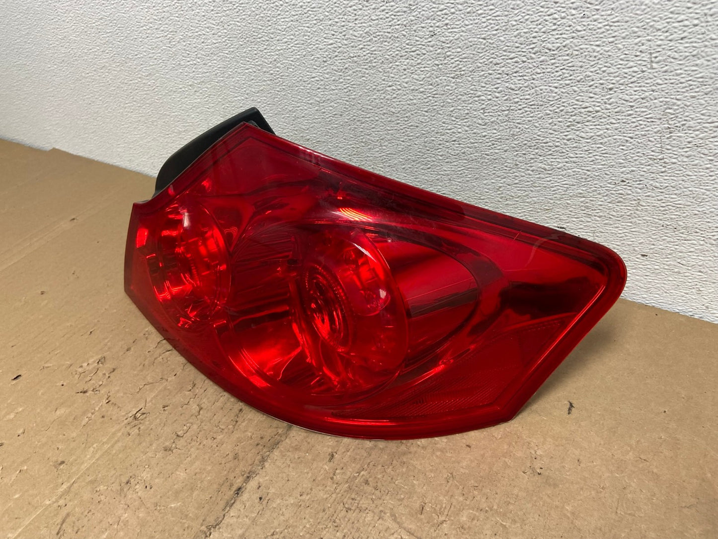 2007 to 2013 Infiniti G35 G37 Sedan Right Passenger Rh Tail Light AC7296 LK1