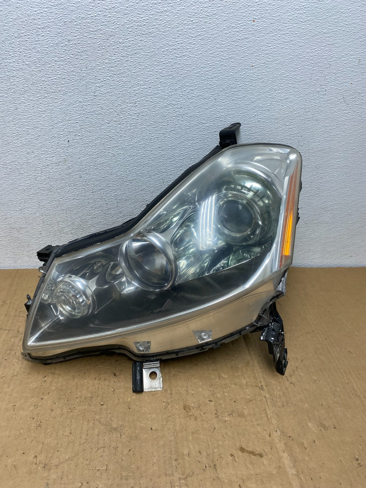 2006 to 2010 Infiniti M35 Left Driver Side Hid Xenon Headlight AD1207 DW0
