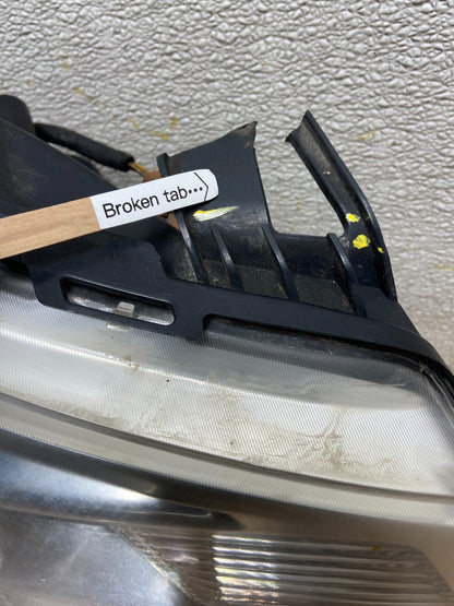 2008 2009 2010 2011 Ford Focus Right Passenger Rh Side Headlight Y1039 DW6