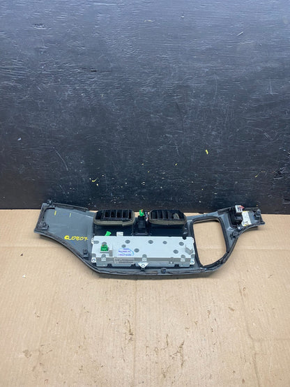 2005 to 2010 Honda Odyssey Radio Climate Control Dash Trim Bezel Q0807 DG4