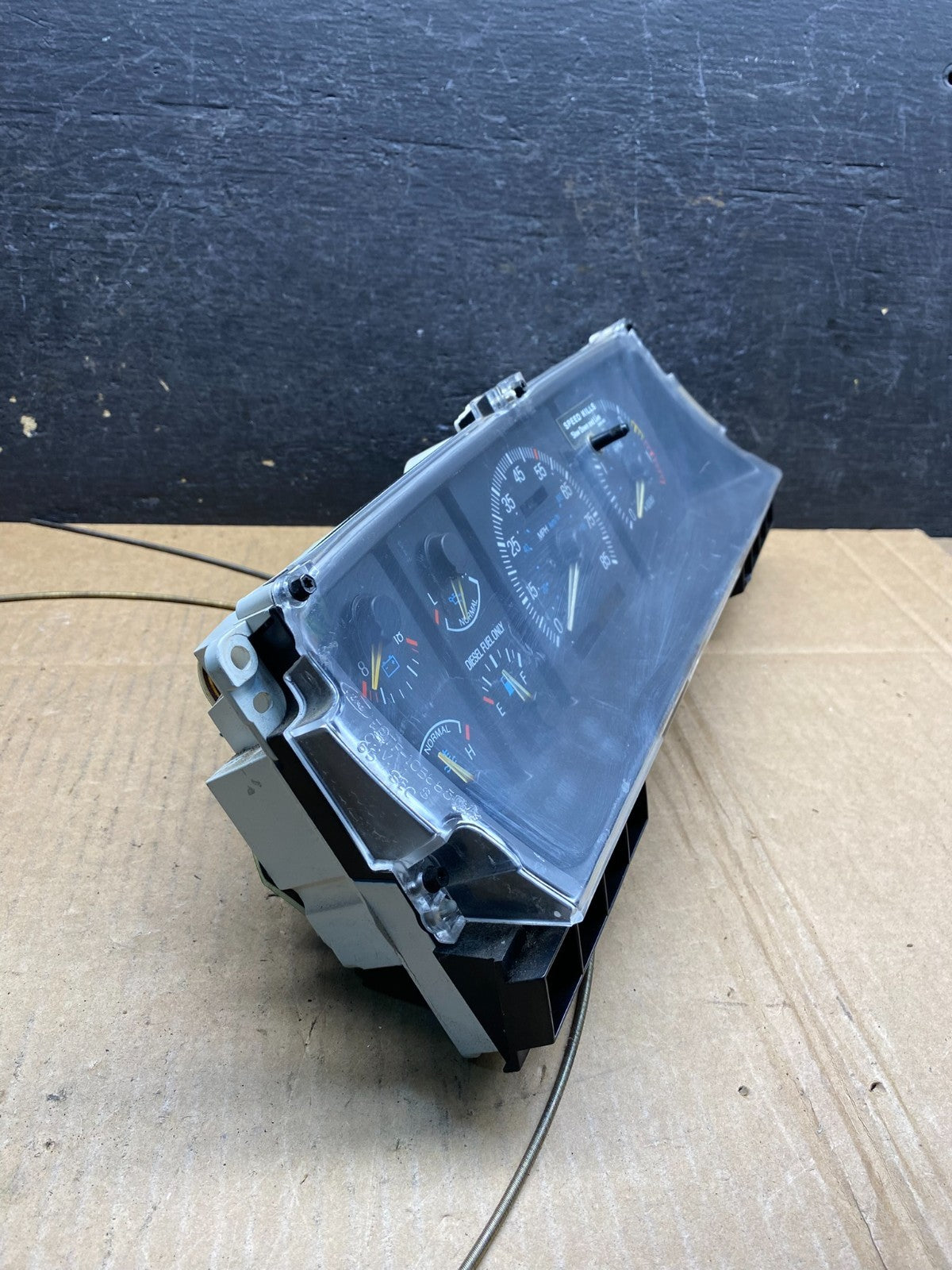 1987 to 1991 Ford F250 F350 Speedometer Cluster Gauge AI9745 DW1