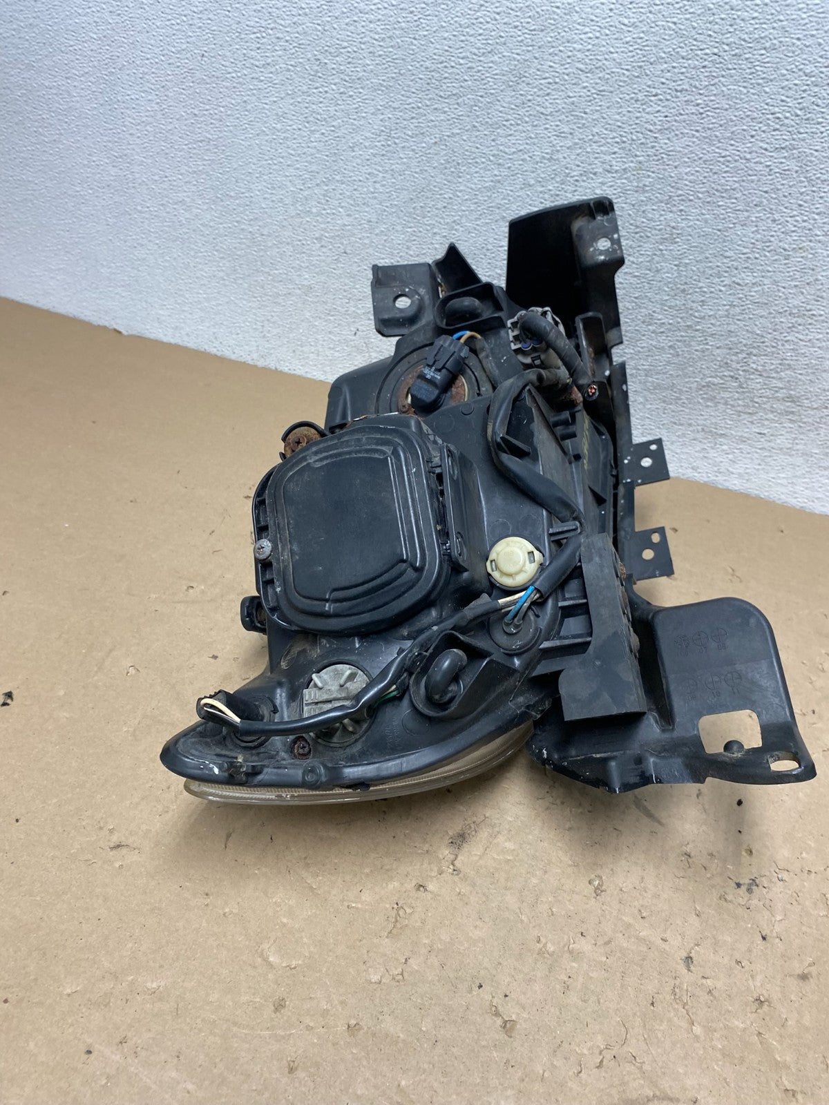 2008 - 2014 Subaru Tribeca Left Driver LH Side Halogen Headlight AG4369 DW8