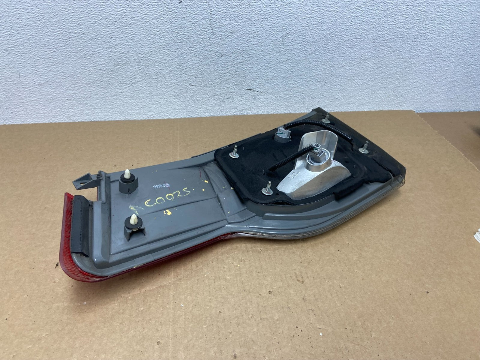 2008 to 2010 Honda Odyssey Left Driver LH Side Tail Light Inner Oem AC0025 DW6