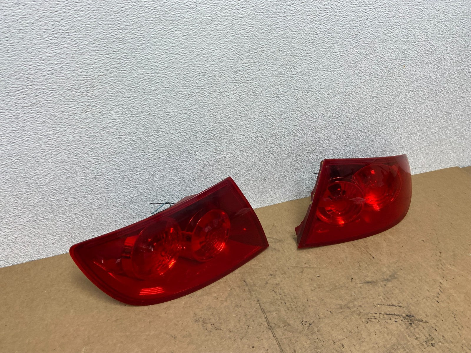 2004 2005 2006 Mazda 3 Sedan Left+Right Side Tail Lights AC3460 DW2