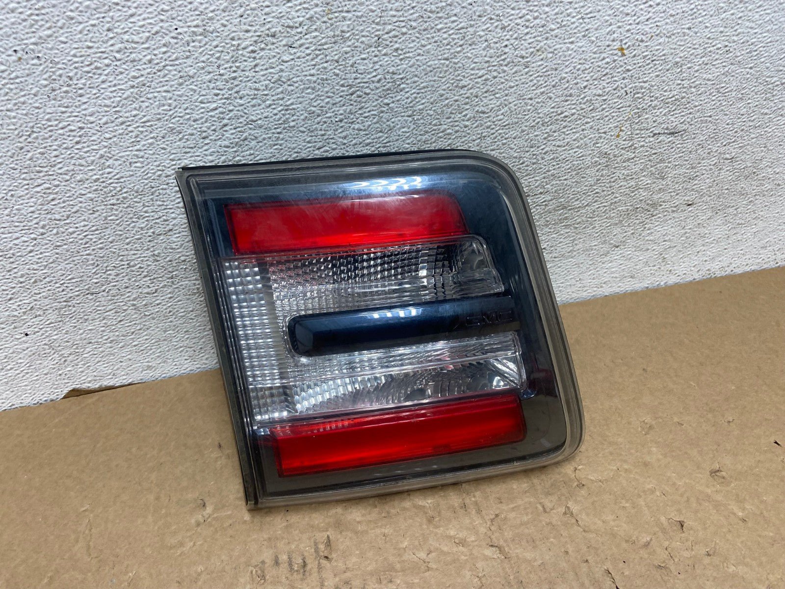 2013 to 2016 GMC Acadia Left Driver LH Side Inner Tail Light AF8023 LK0