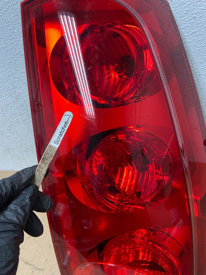 2007 to 2011 GMC Yukon Right Passenger RH Side Tail Light AD6513 DW4