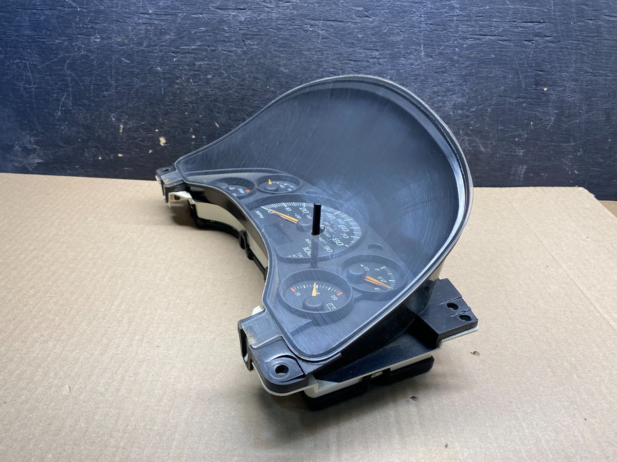 2004 to 2007 Chevrolet Express Speedometer Cluster Gauge AI4933 DG2
