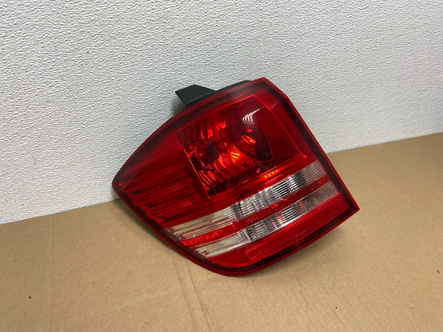 2009 2010 2011 Dodge Journey Left Driver Lh Tail Light Oem AB6776 DW2