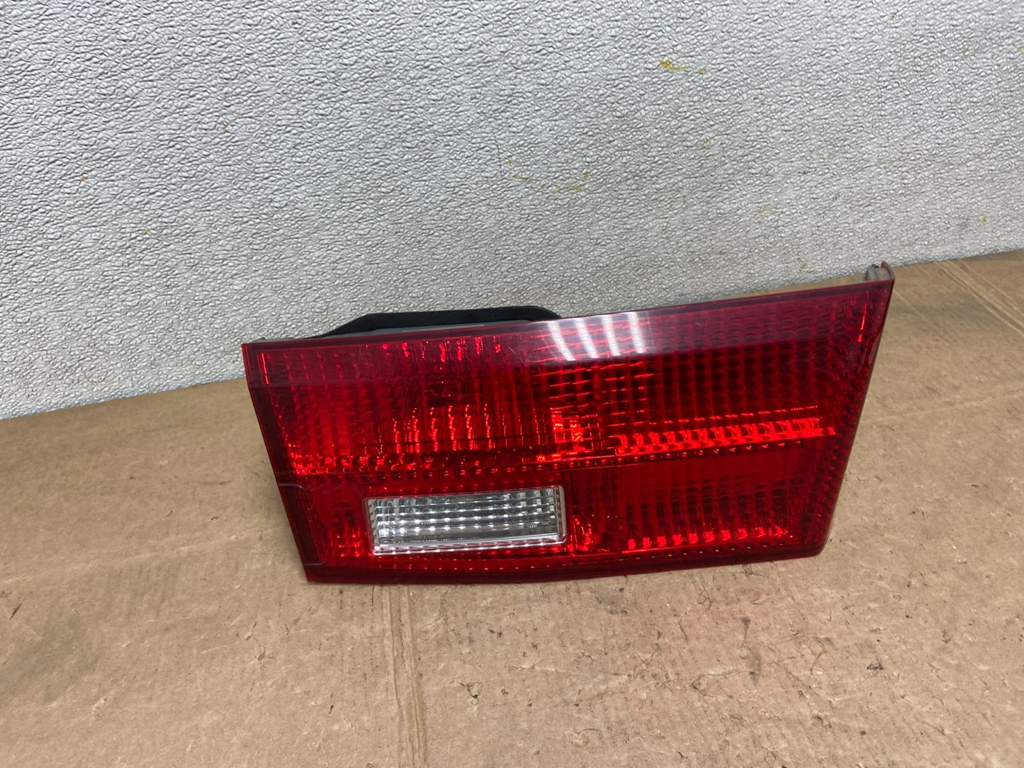 2005 Honda Accord Left Side Driver Lh Inner Trunk Lid Tail Light OEM Y5934 DG0