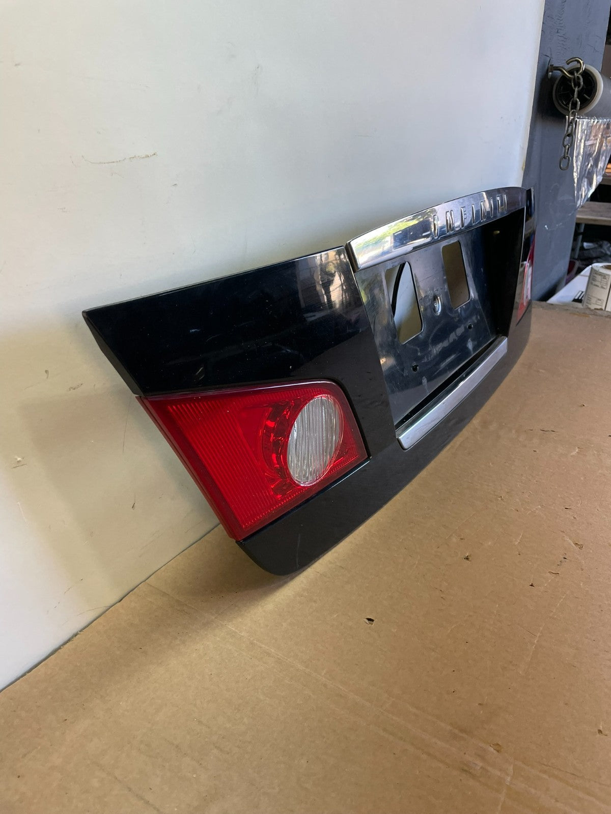 2006 2007 Infiniti M35 Rear Trunk Panel Trim Molding W/ Lights ah0314 DG2