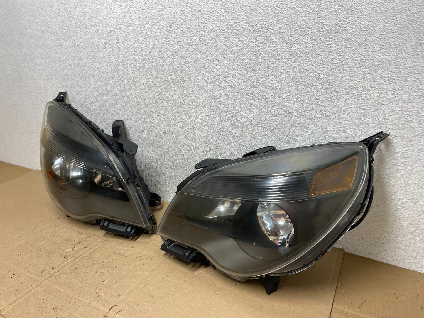 2010 - 2015 Chevrolet Equinox Halogen Headlights Left+Right Side Set AE6511 DW1