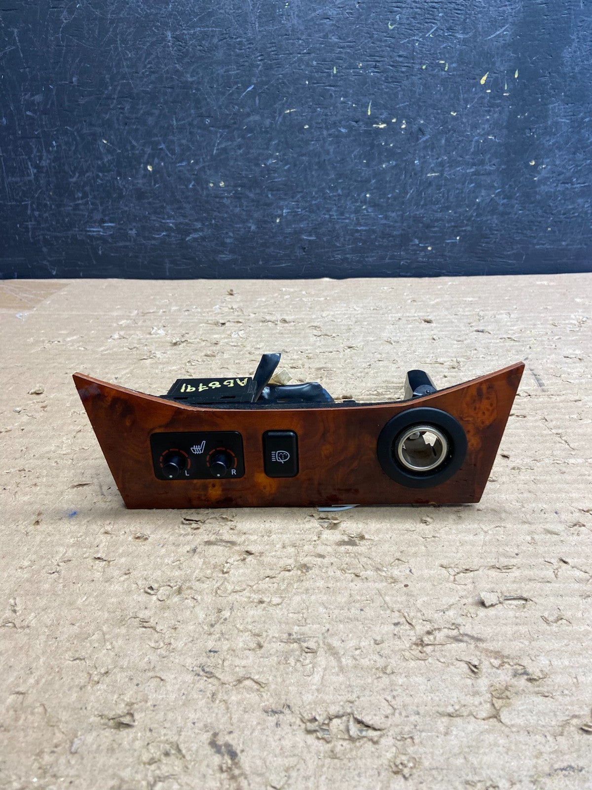 2004 to 2009 Lexus RX330 RX350 RX400h Heated Seats Control Dash Switch AG8791 DG0