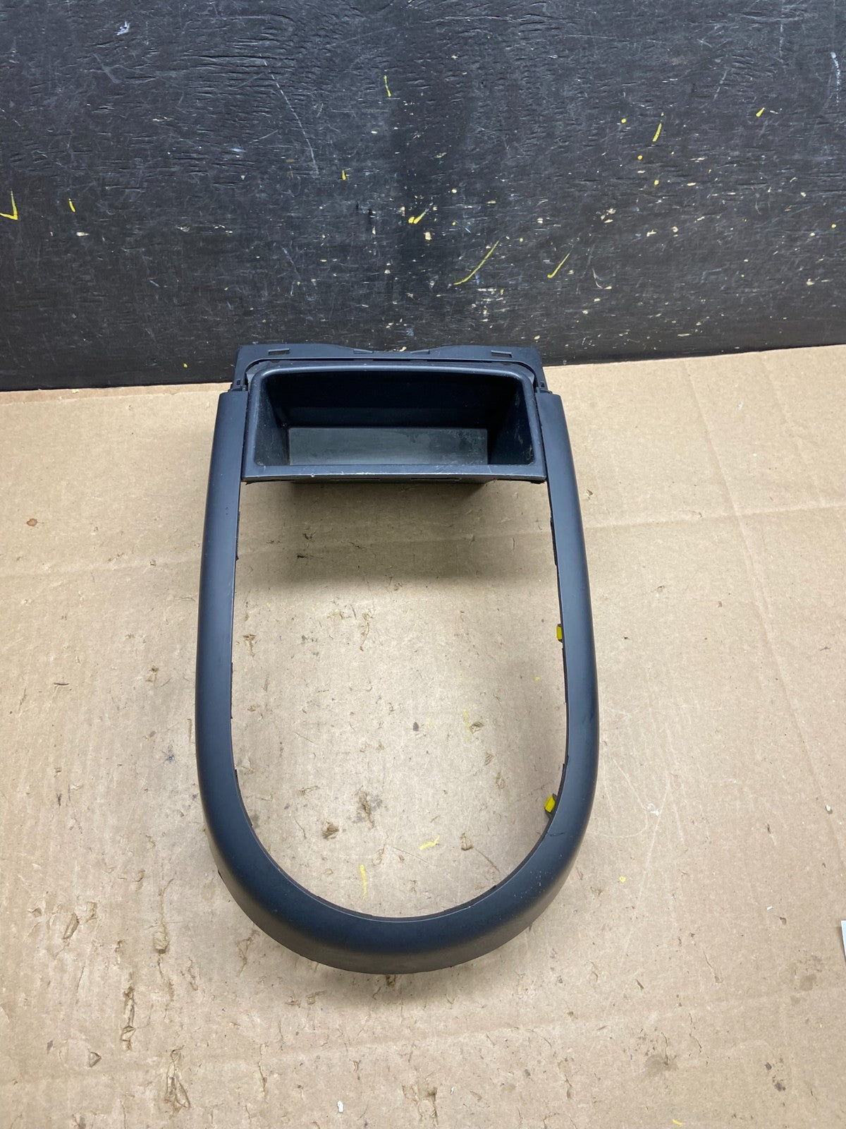 2010 2011 Kia Soul Lower Center Dash Storage Radio Trim Bezel U4734 DG0
