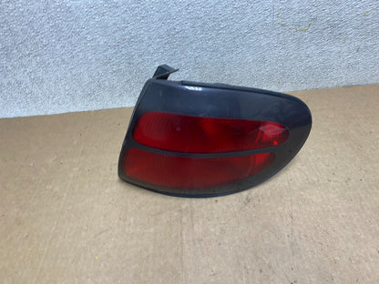1998 to 1999 Ford Taurus Wagon Right Passenger RH Side Tail Light OEM W8605 DW0