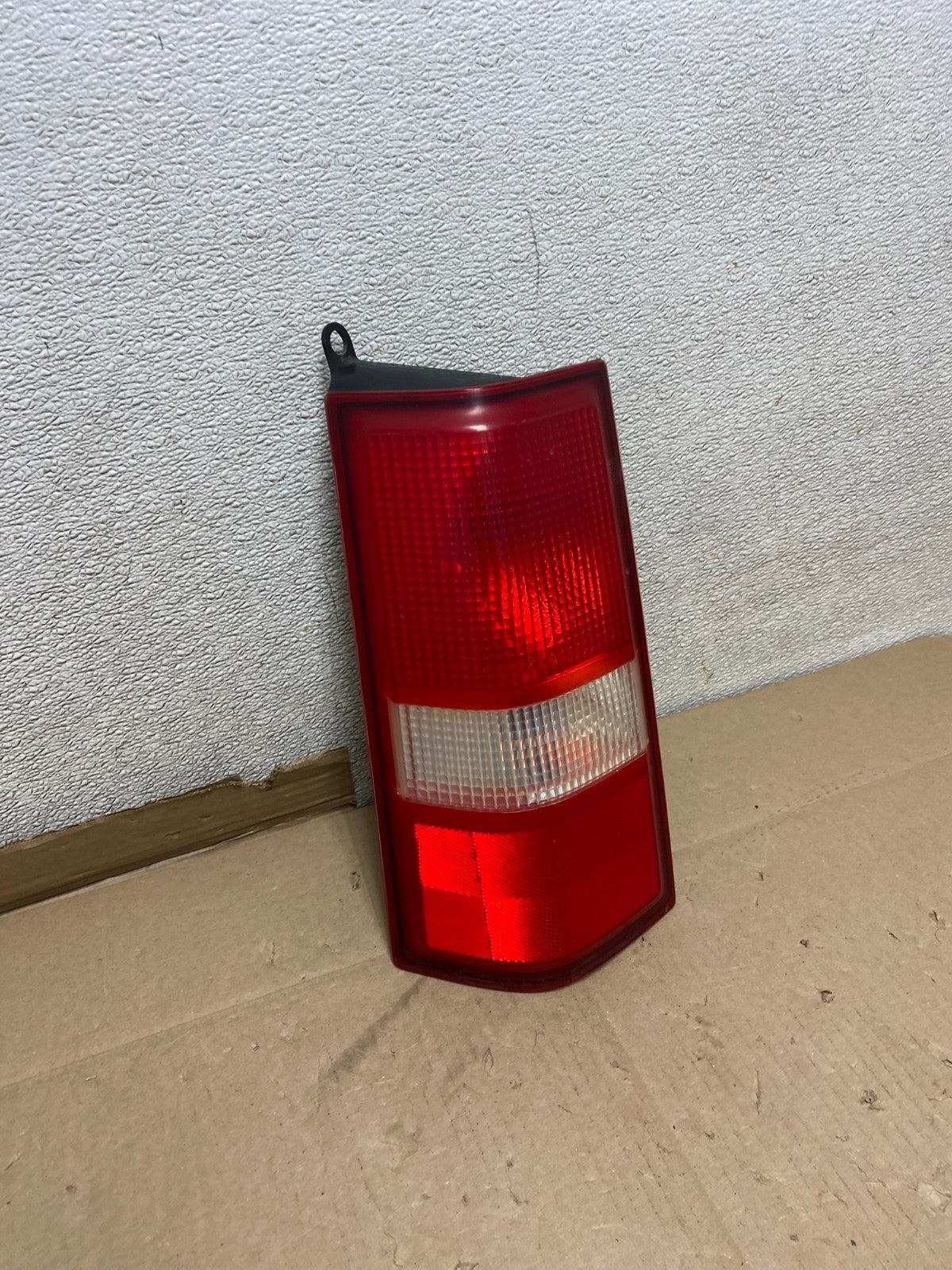 2003 to 2017 Chevrolet Express 1500 Left Driver Side Tail Light Oem U6676 DW2