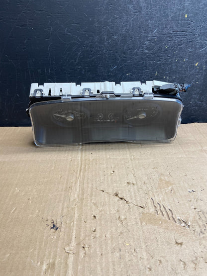 2006 to 2011 Lincoln Town Car Speedometer Gauge Cluster AE1800 DG0