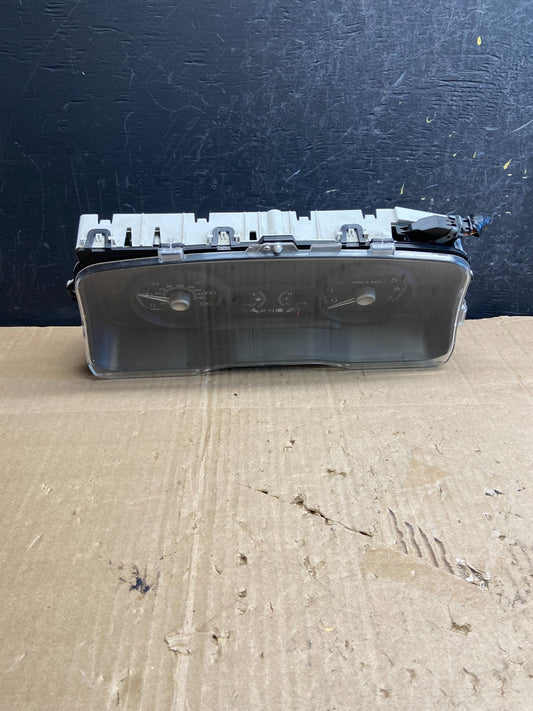 2006 to 2011 Lincoln Town Car Speedometer Gauge Cluster AE1800 DG0