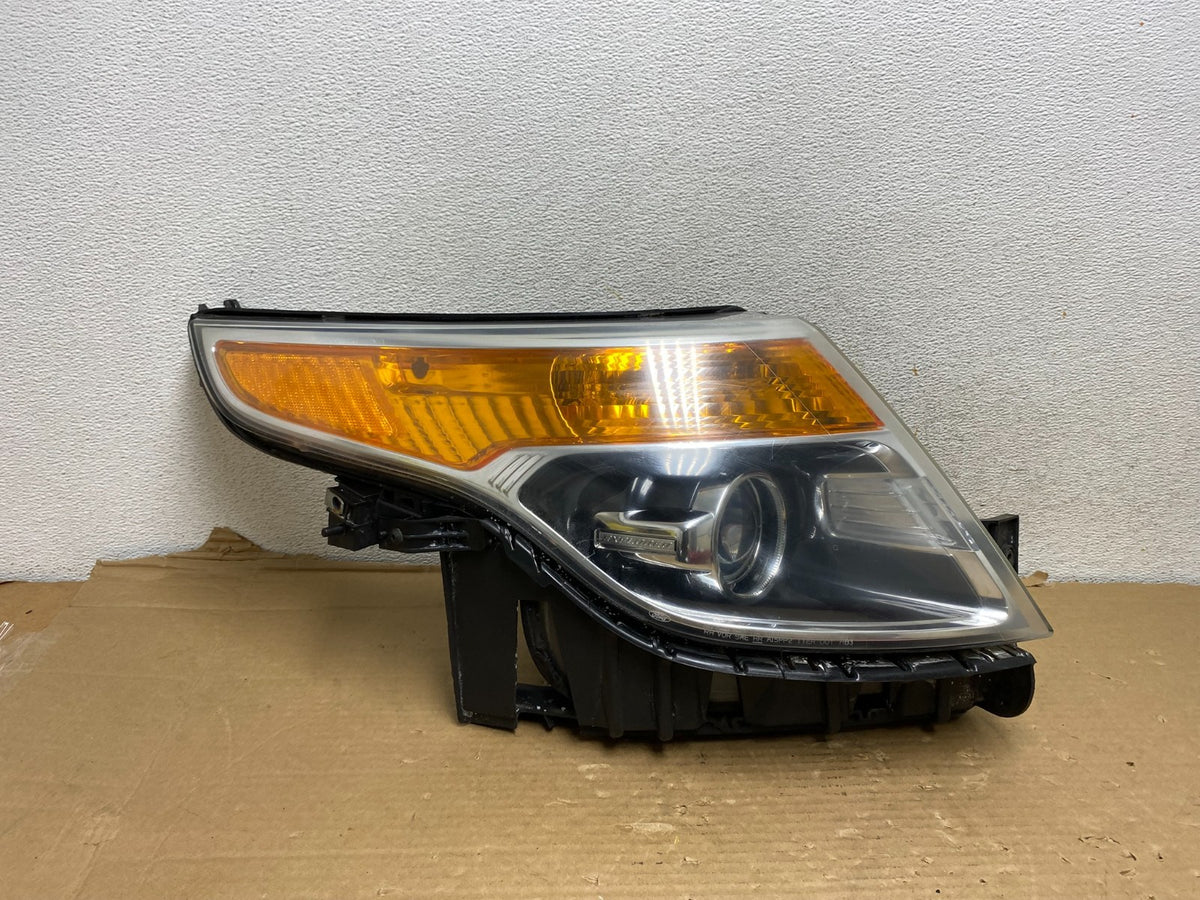 2011 to 2015 Ford Explorer Right Passenger Halogen Headlight AG9237 DW0