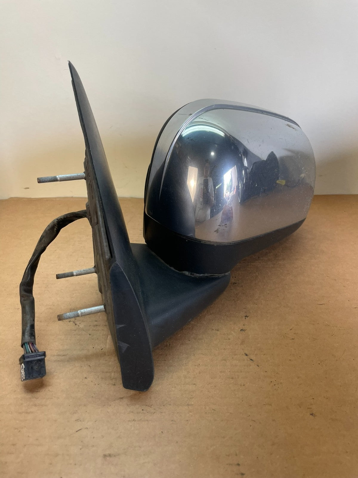 2007 2008 2009 Chrysler Aspen Left Driver LH Heated Mirror AG0638 DW1