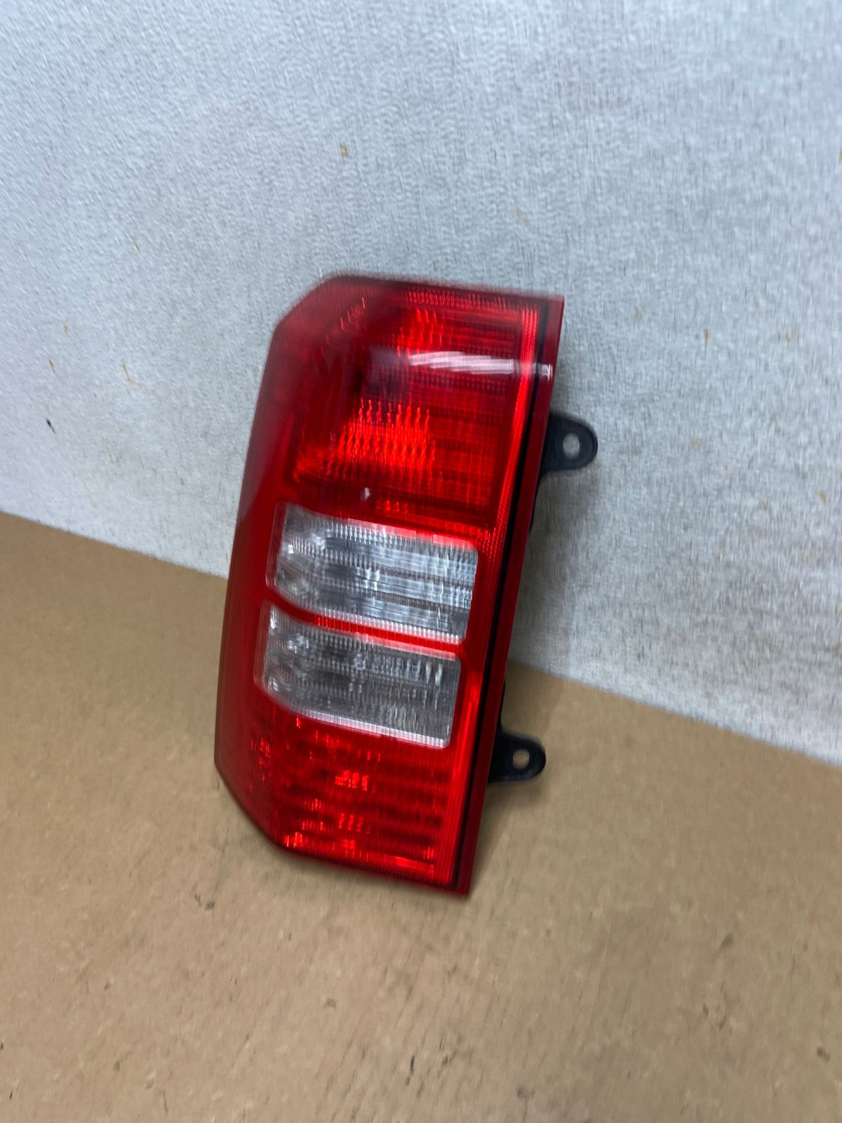 2008 to 2016 Jeep Patriot Left Lh Driver Side Tail Light AI3286 LK1