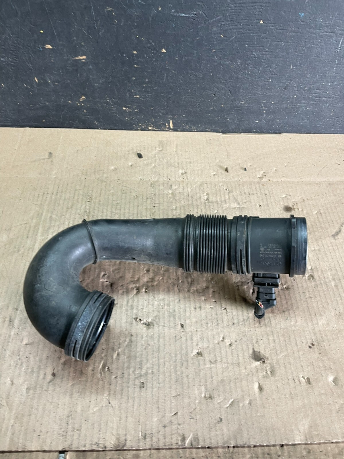 2011 to 2017 Volkswagen Touareg 3.6L Air Intake Hose Tube OEM M8951 DG1
