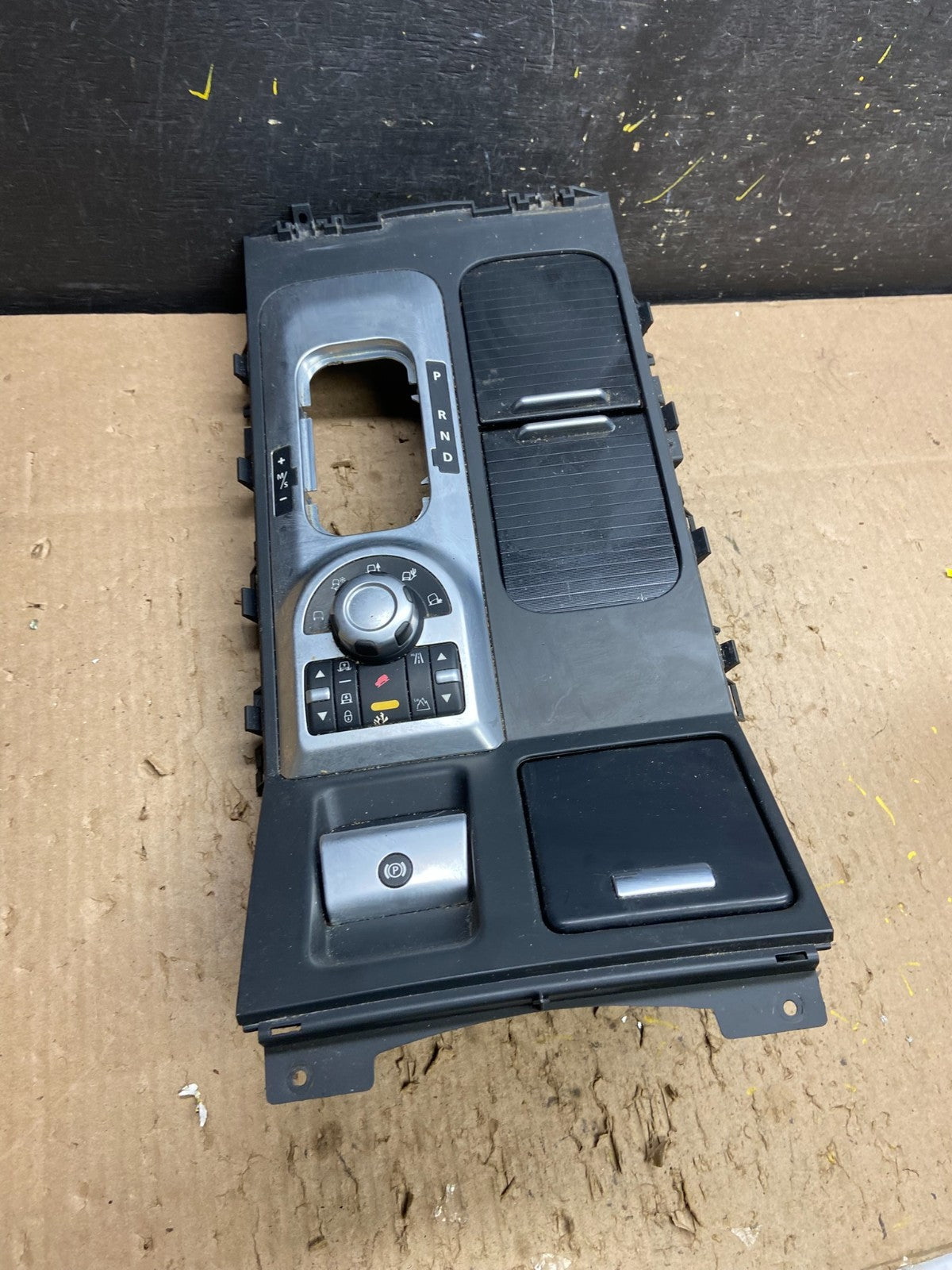 2007 to 2012 Land Range Rover Center Console Terrain Shifter Bezel t8779 DG0