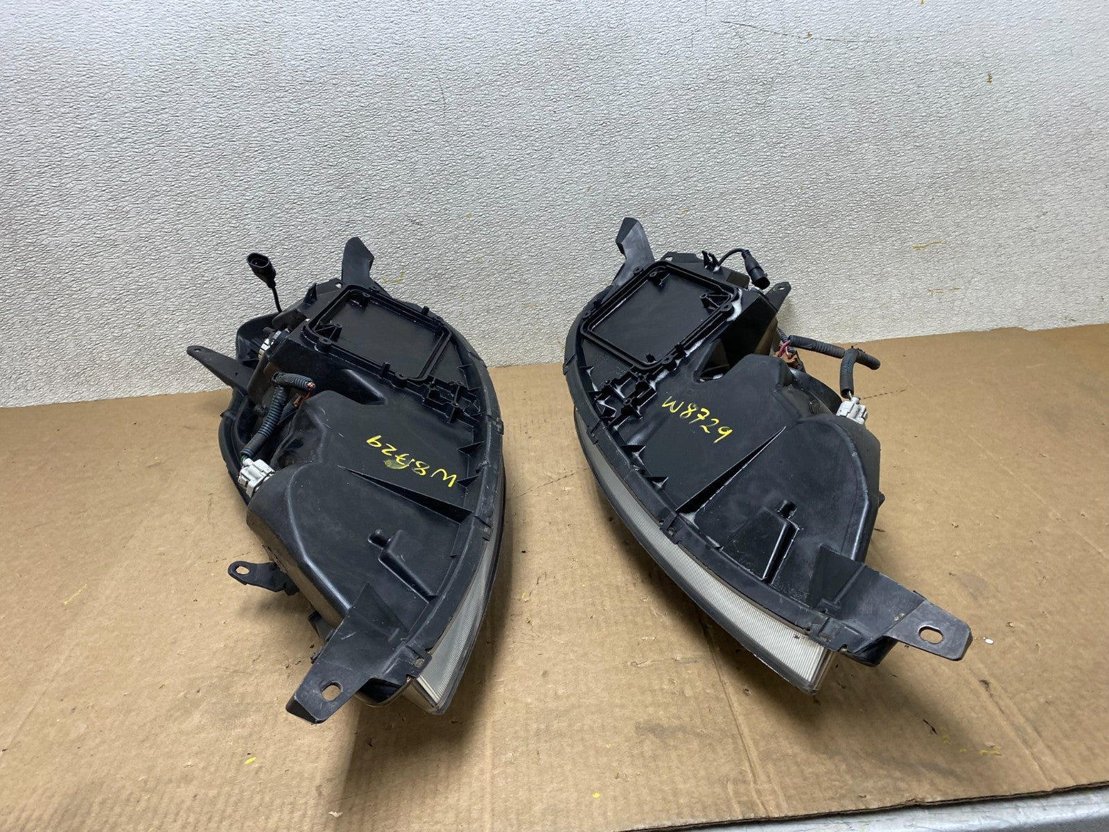 2006 to 2010 Toyota Sienna Left+Right Side Set Headlights Halogen W8729 DW15