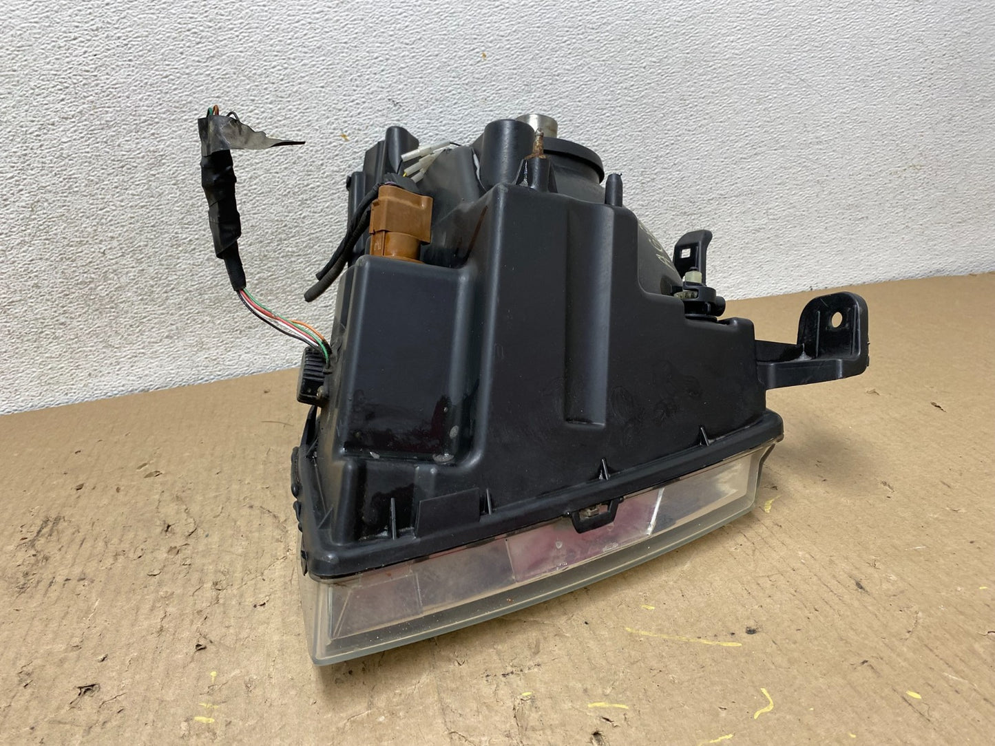 2007 - 2014 Ford Expedition Left Driver LH Side Headlight Halogen AG8070 DW5