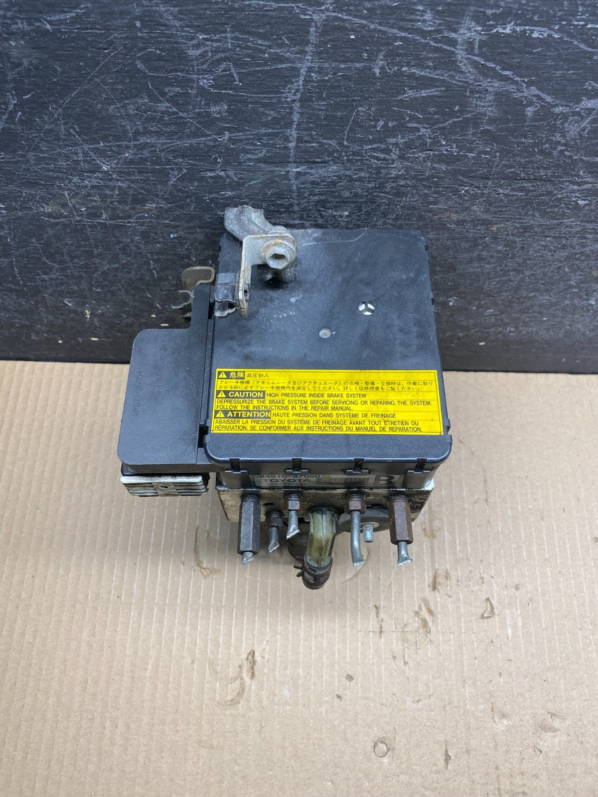 2004 - 2009 Toyota Prius ABS Brake Pump Anti Lock Module ah7353 DG0