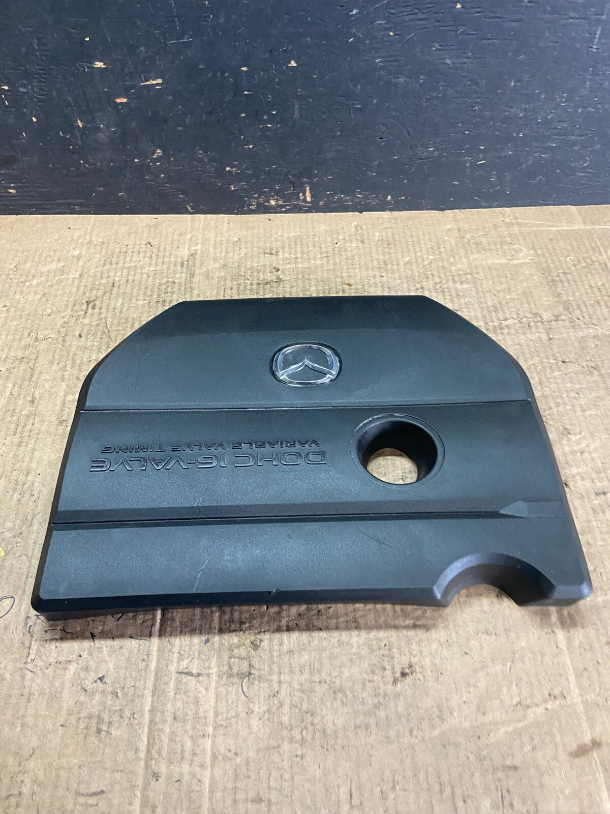 2004 to 2009 Mazda 3 DOHC 16 VALVE Engine Shield Top Cover O3302 PS1