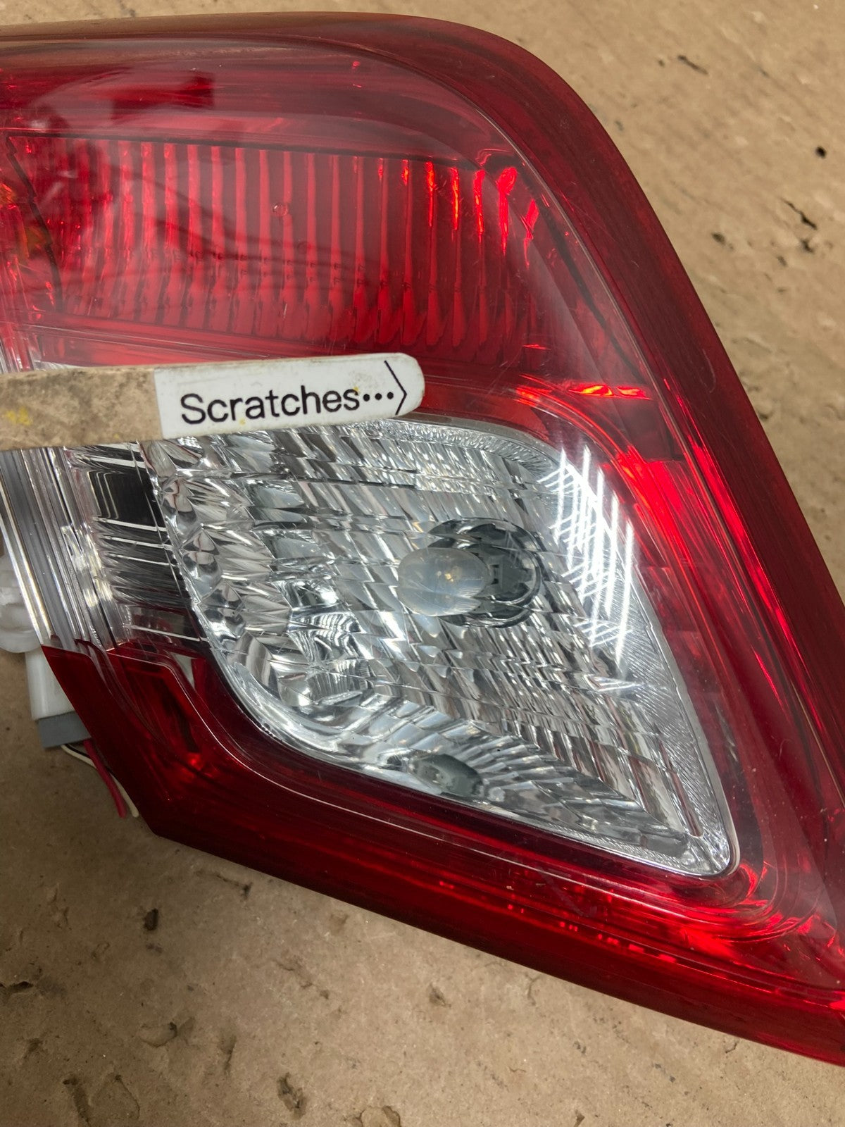 2010 - 2011 Toyota Camry Left Driver LH Side Inner Tail Light Oem AB1394 LK3