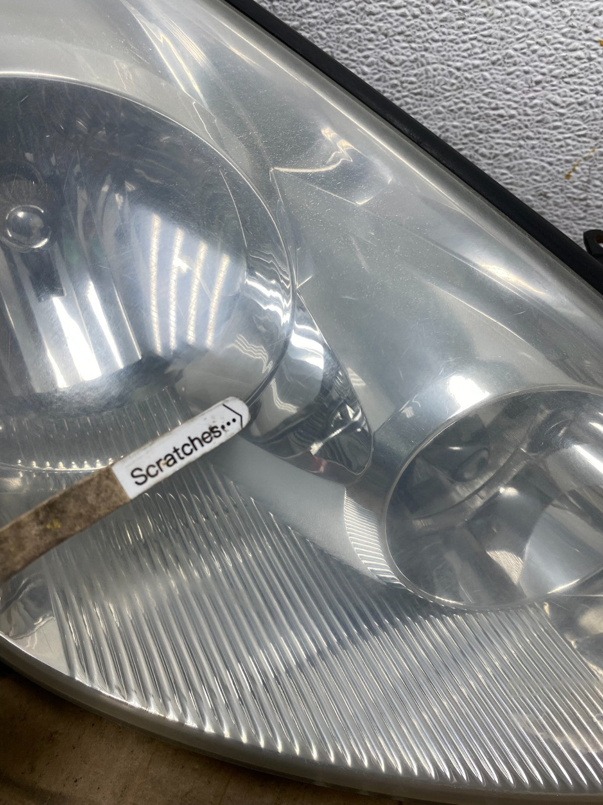 2006 to 2010 Toyota Sienna Right Passenger Rh Side Headlight Halogen AD6331 DW3