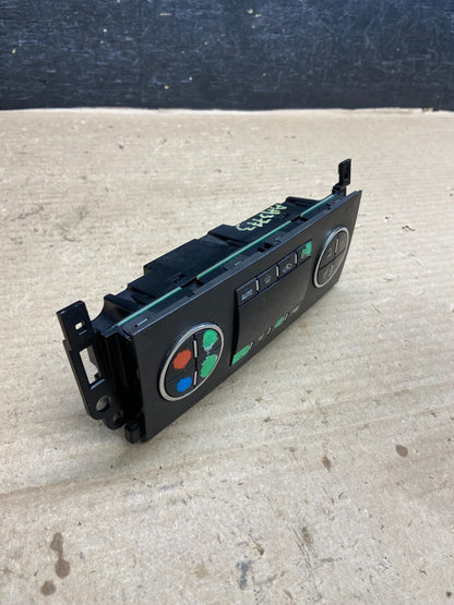 2007-2011 GMC Yukon Tahoe Automatic Climate Temperature Temp Control AH3773 DG2