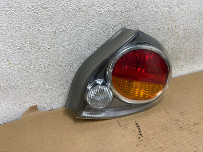 2002 2003 Nissan Maxima Right Passenger RH Side Tail Light AH7809 LK1